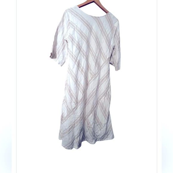 Soft Surroundings White Tan Sz PS Asymmetrical Stripe Linen Blend Shift Dress - Picture 4 of 8